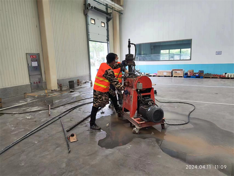 莞城街道厂房地面下沉塌陷注浆加固施工
